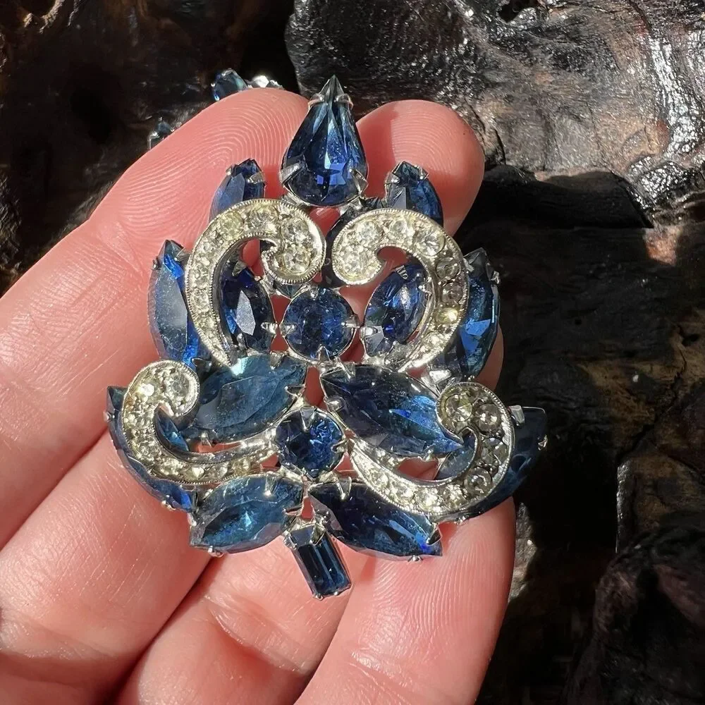 Vintage 50's Weiss Demi Parure Jewelry Blue Clear Leaf Set Clip Earrings Brooch